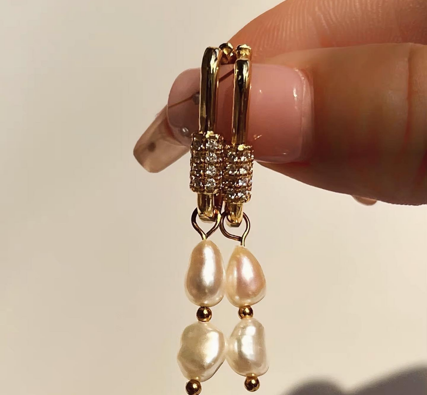 Daphne Earrings